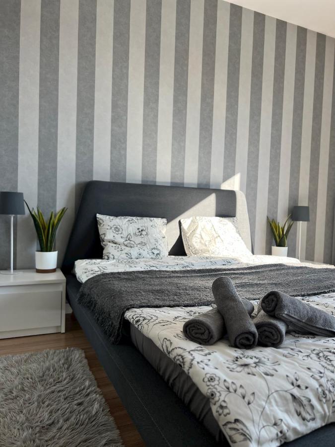 Wiatraczna 136 Lägenhet Warszawa Exteriör bild